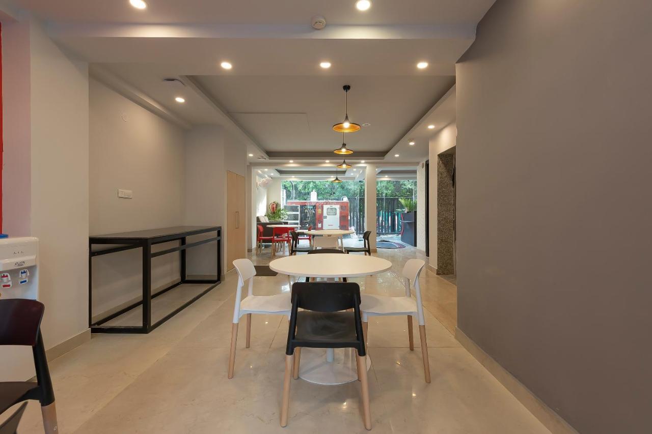 Collection O 162 Vardhman International Hotel Gurgaon Exterior photo